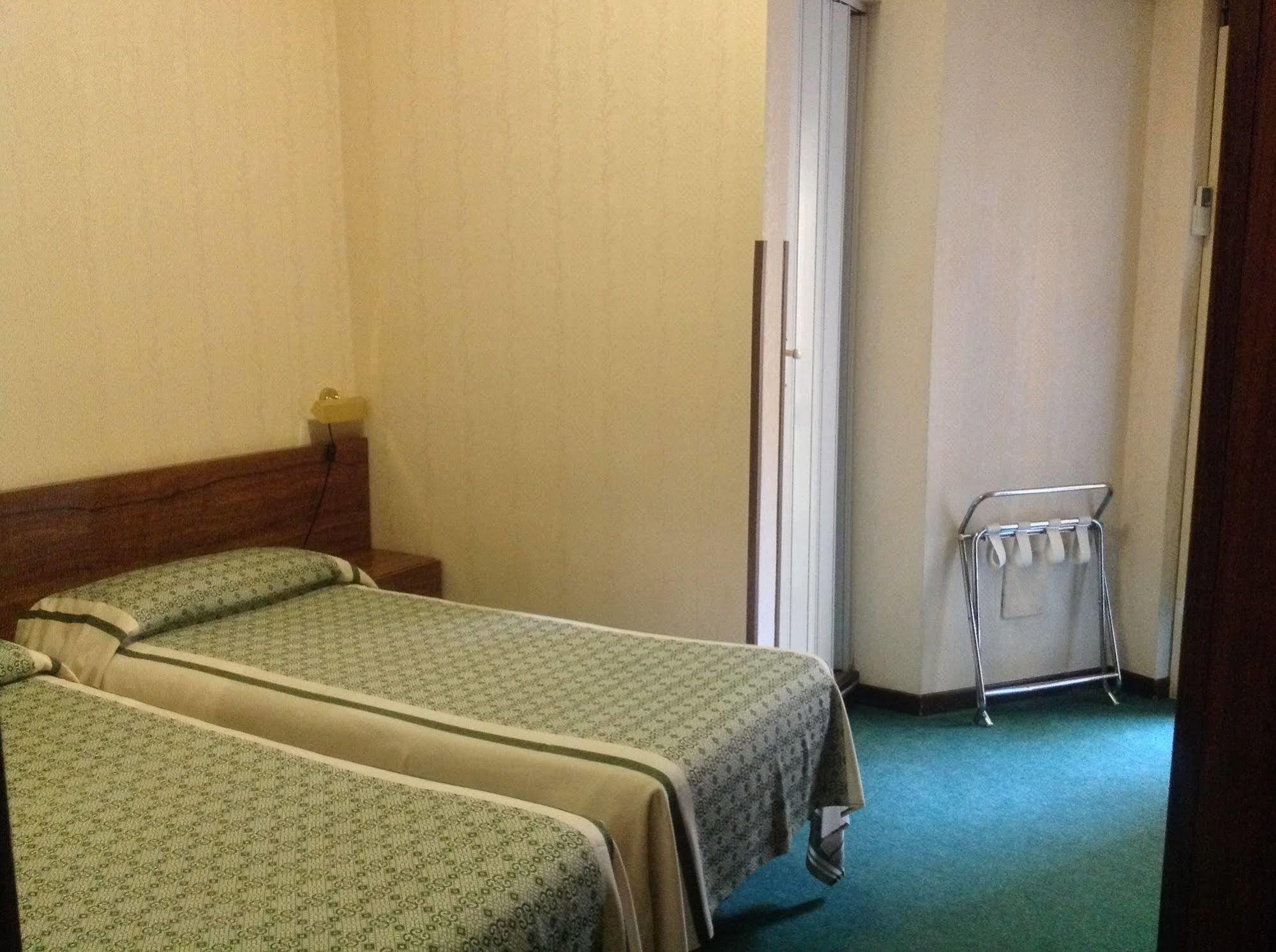 Hotel London